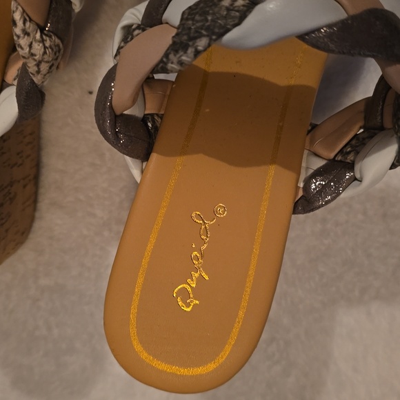 Qupid Wedge Sandals Women's US8 UK5 EUR39 - Picture 3 of 8